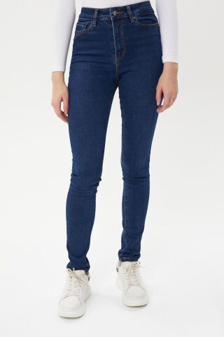 Selin 9412-01 Blue Dar Kesim Dar Paça Likralı Kadın Kot Pantolon K.Mavi