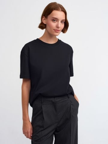 Dilvin 30312 Dekoratif Dikişli Bisiklet Yaka Tshirt-Siyah