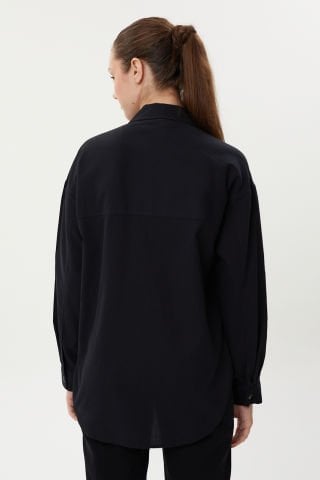 BG 824 Çift Cepli Çıtçıtlı İnce Fitilli Oversize Kadın Kadife Gömlek Siyah