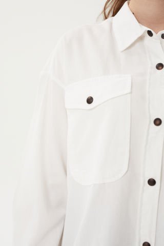 BG 824 Çift Cepli Çıtçıtlı İnce Fitilli Oversize Kadın Kadife Gömlek Beyaz