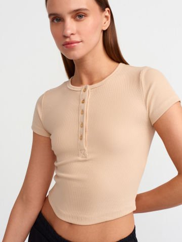 Dilvin 30938 Düğme Detaylı Crop Top-Açık Bej