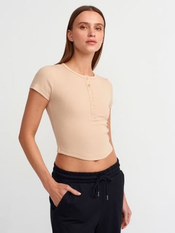Dilvin 30938 Düğme Detaylı Crop Top-Açık Bej