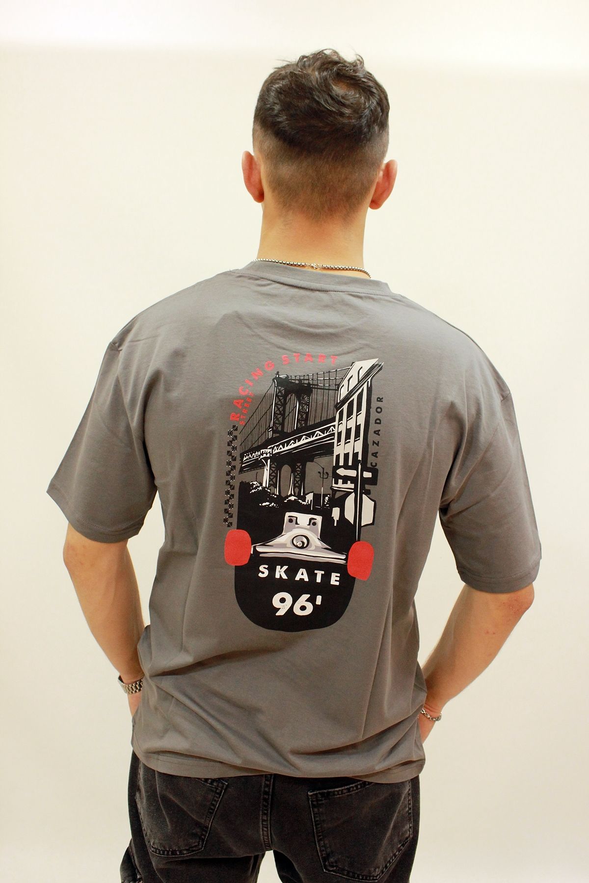 Cazador 4186 Sırt Baskılı Relax Fit Bisiklet Yaka Erkek T-Shirt K.Gri