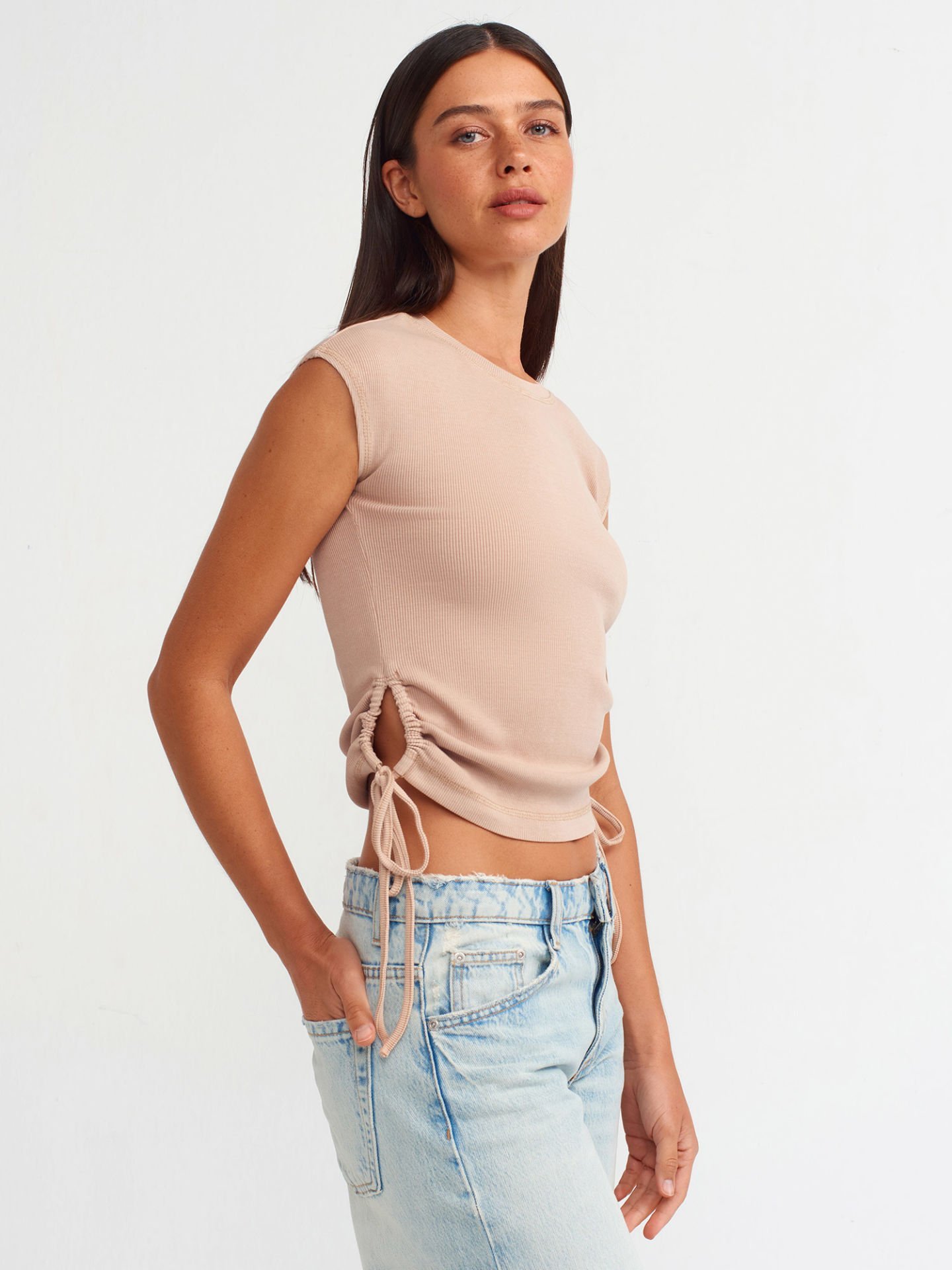 Dilvin 31018 Pencere Detaylı Fitilli Bluz-Bej