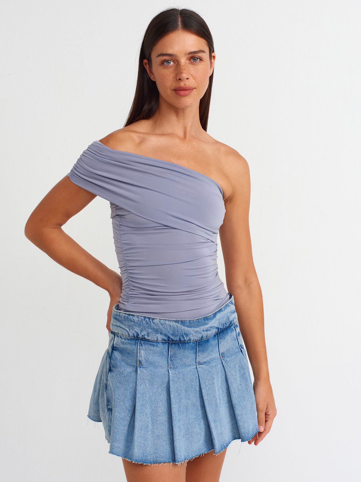 Dilvin 31090 Omuz Açık Asimetrik Bluz-Gri