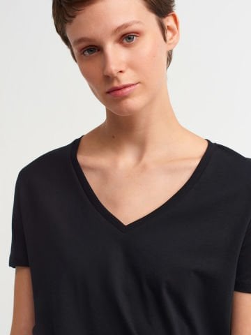 Dilvin 3470 V Yaka Basic T-Shirt-Siyah