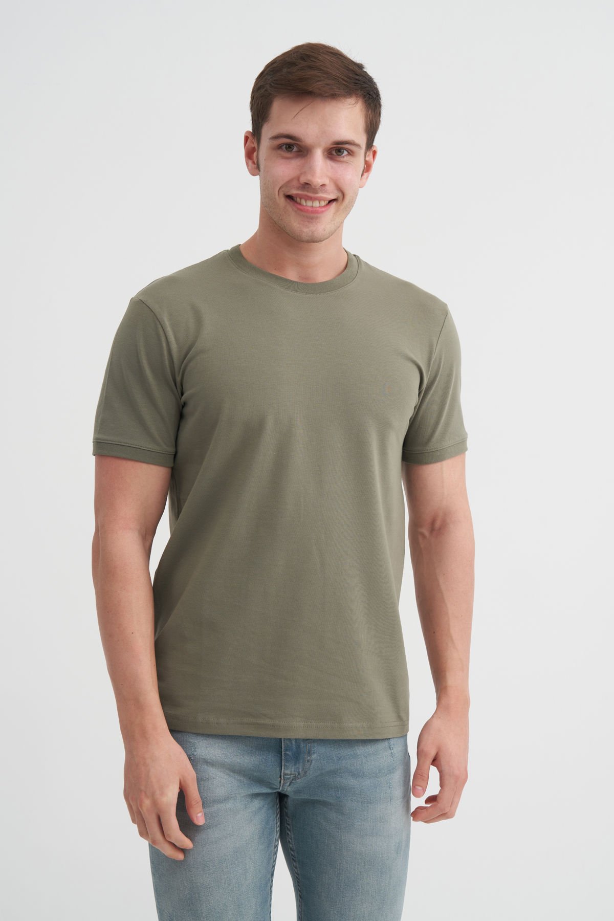 Cazador 4619 STN. V YAKA ERKEK DÜZ RENK LİKRALI T-SHIRT Haki